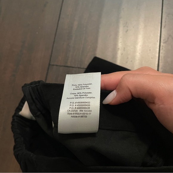 Aritzia Wilfred Black Suede Shorts - Picture 2 of 4